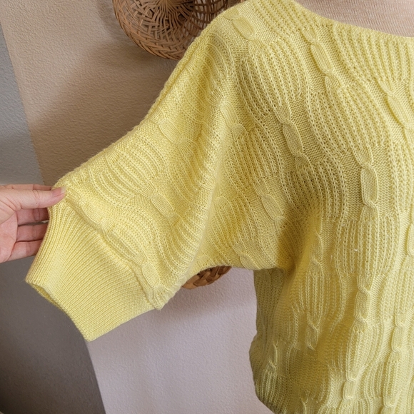 Vintage Billie Jo Soft Yellow Blousy Sweater - Picture 2 of 6